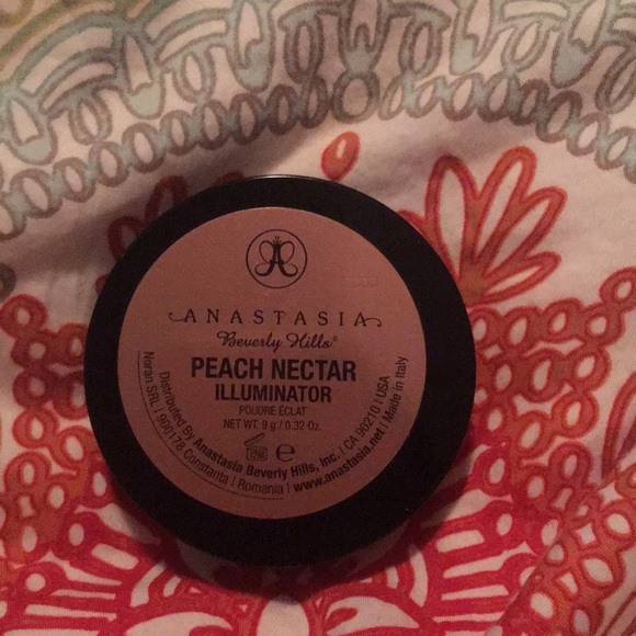 Anastasia illuminator peach nectar 🍑 - Picture 3 of 3